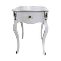 Mesa de Cabeceira Shefield com Gaveta Pés Luís XV Estrutura Madeira Maciça Pintura Laca e Apliques de Metal