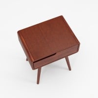 Mesa de Cabeceira Belkis com Gaveta Estrutura Madeira Eucalipto