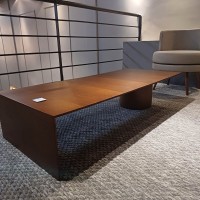 Mesa de Centro Flow em Lâmina de Madeira com Tampo Retangular e Base Cilíndrica Design by Alan Mantovani