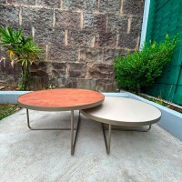 Mesa de Centro Eloá Redonda Tampo com Aro Metálico Base Aço Carbono com Pintura Epóxi