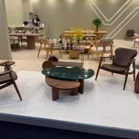 Mesa de Centro Faye Duo Pietre Redonda Tampo Madeira e Tampo Mármore Base Madeira Maciça Tauari Design by Studio 3 Design