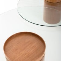 Mesa de Centro Leevy Tampo de Vidro Base Lâmina Natural de Madeira Design by Lucas Pasterchak