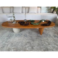Mesa de Centro Meriva II em Madeira Maciça com Tampo Oblongo e Bases Assimétricas em Mineral e Madeira Design by Studio Traço