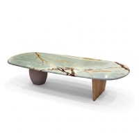 Mesa de Centro Meriva Pietre Tampo Orgânico em Mármore e Bases Assimétricas Madeira Maciça Design by Studio Traço