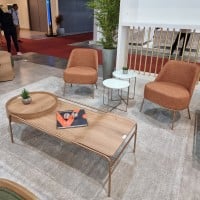 Mesa de Centro Nami Retangular Detalhe Design Redondo Tampo com Laminado Melamínico Base em Aço Carbono