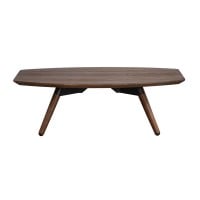 Mesa de Centro Ondra em Madeira de Reflorestamento com Tampo Orgânico e Pés Inclinados Designer by Pedro Mendes