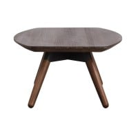 Mesa de Centro Ondra em Madeira de Reflorestamento com Tampo Orgânico e Pés Inclinados Designer by Pedro Mendes
