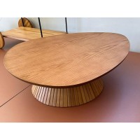 Mesa de Centro Sândalo Design Orgânico Tampo Laminado Base Ripado Madeira Maciça Tauari