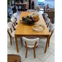Mesa de Jantar Eury Tampo Laminado Cinamomo Design Atemporal e Moderno Design by Estúdio Casa A