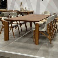 Mesa de Jantar Neo Retangular Base Madeira de Manejo Design by Traço Design