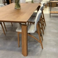 Mesa de Jantar Neo Retangular Base Madeira de Manejo Design by Traço Design