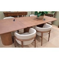 Mesa de Jantar Persis Tampo Bipartido Laminado com Extensão em Lâmina Invertida Base Madeira de Manejo Design by Studio 3 Design
