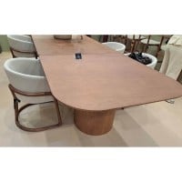 Mesa de Jantar Persis Tampo Bipartido Laminado com Extensão em Lâmina Invertida Base Madeira de Manejo Design by Studio 3 Design