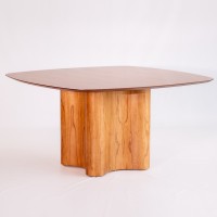 Mesa de Jantar Tania Tampo Quadrado Estrutura em Laminado em Cinamomo