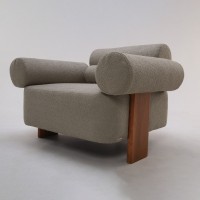 Poltrona Annalya Estofada Estrutura Madeira Eucalipto Design Exclusivo Acabamento Premium