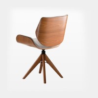 Poltrona Giratória Rayssa Assento Estofado Encosto Laminado com Estofado Base com Laminado Melamínico