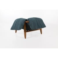 Poltrona Manthelle Estofada Estrutura em Madeira Tauari Design by M7 Estúdio