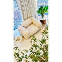Poltrona Ondine em Couro Legítimo Estofado Orgânico com Costuras Decorativas