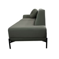 Sofá com Chaise Lateral Dalthon Pés Aço Pintura Epóxi Design Sustentável by Estudio Oune