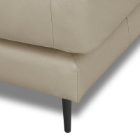 Sofá com Chaise Rômulo 3 Módulos Revestido em Couro Estrutura Madeira de Lei Eucalipto Design Artesanal