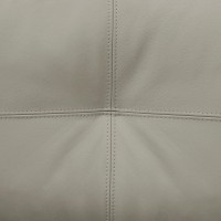 Sofá Montréau Couro Natural Estrutura Madeira de Lei Eucalipto Pés em Aço Design Artesanal