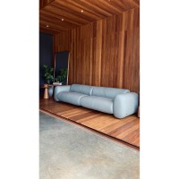 Sofá Ondine 2 Módulos em Couro Legítimo com Design Orgânico e Costuras Decorativas