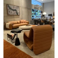 Sofá Ondine 2 Módulos em Couro Legítimo com Design Orgânico e Costuras Decorativas