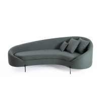 Sofá Curvo Urban Estofado com Almofadas Decorativas Pés em Aço Carbono Estrutura Madeira Eucalipto Reflorestada