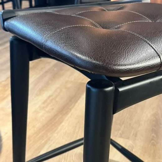 Banqueta Anna Assento Estofado Detalhe Amadeirado Estrutura Madeira