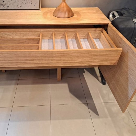Buffet Guanabara Portas Ripadas com Gaveteiro Interno Base Madeira Jequitibá