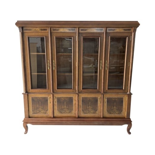 Estante Lucca 4 Portas com Vidro Madeira Maciça Marchetaria Design Clássico