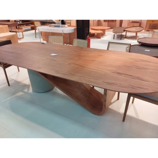 Mesa de Jantar Bellona Tampo Oblongo Estrutura em Lâmina de Carvalho Base Cilíndrica em Sabi Design by Ampezzan e Maciel Arquitetos