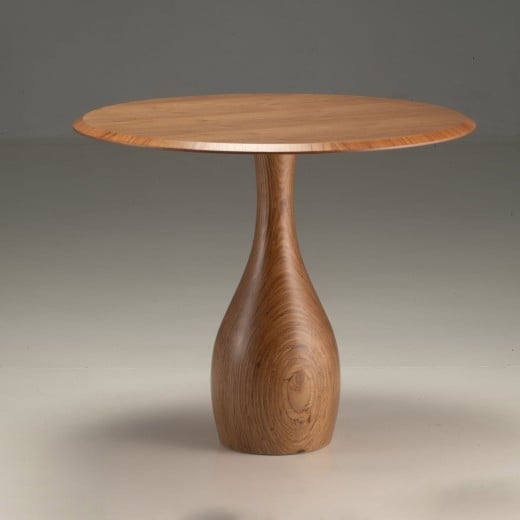 Mesa de Apoio Pinne II Tampo Redondo Laminado Base Pedestal em Madeira Maciça