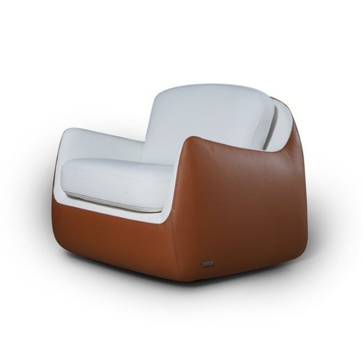 Poltrona Gaelle em Couro Legítimo com Concha Almofadada em Composê Design by Estúdio Galho