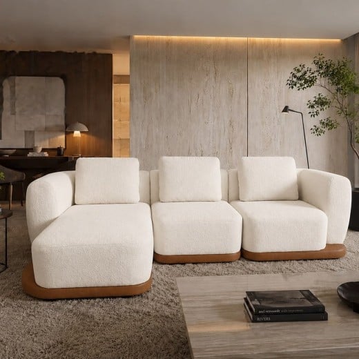 Sofá com Chaise Riley 3 Módulos Encosto com Almofadas Soltas Base em Composê