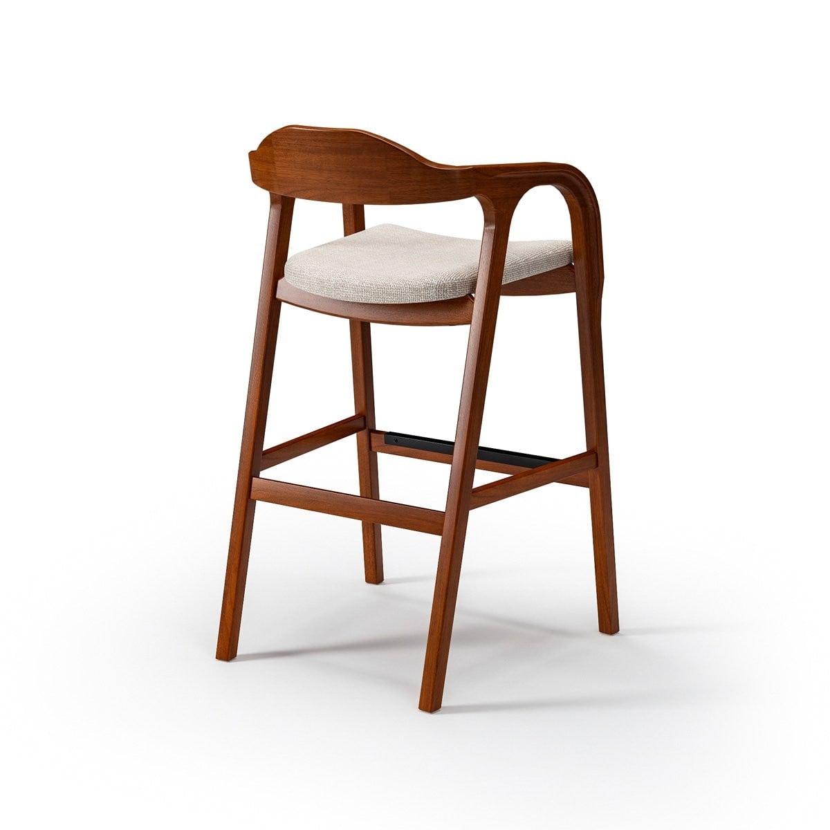 Banqueta Devany Assento Estofado Anatômico Encosto Curvo com Braços Integrados e Estrutura em Madeira Eucalipto Design Ramon Zancanaro